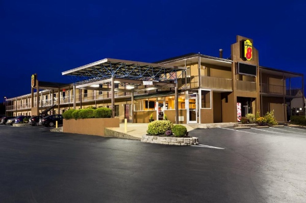 Super 8 by Wyndham Jackson image 25